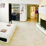 Eric 100 * Bucharest